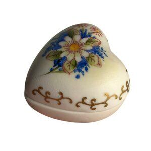 VTG Japan Heart Ceramic Jewelry Box Floral Hand Painted Gold Trim 2"